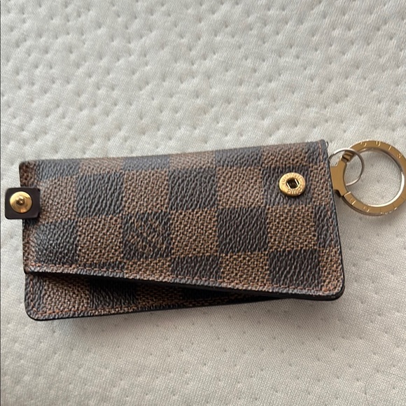 Louis Vuitton Brown Key Holder - Picture 8 of 15